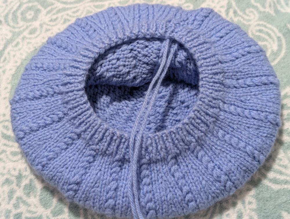 finished beret, inner view