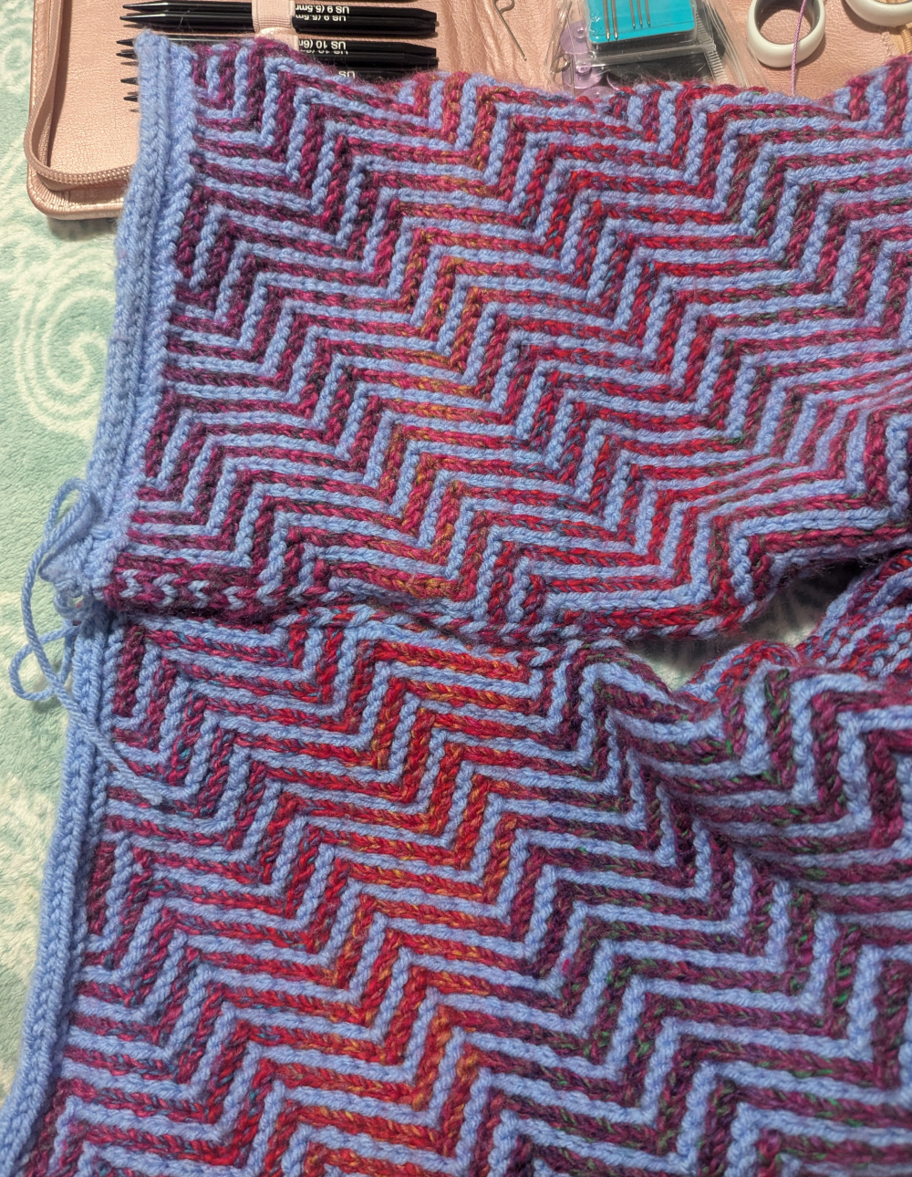 matching ends - staggered zigzag scarf