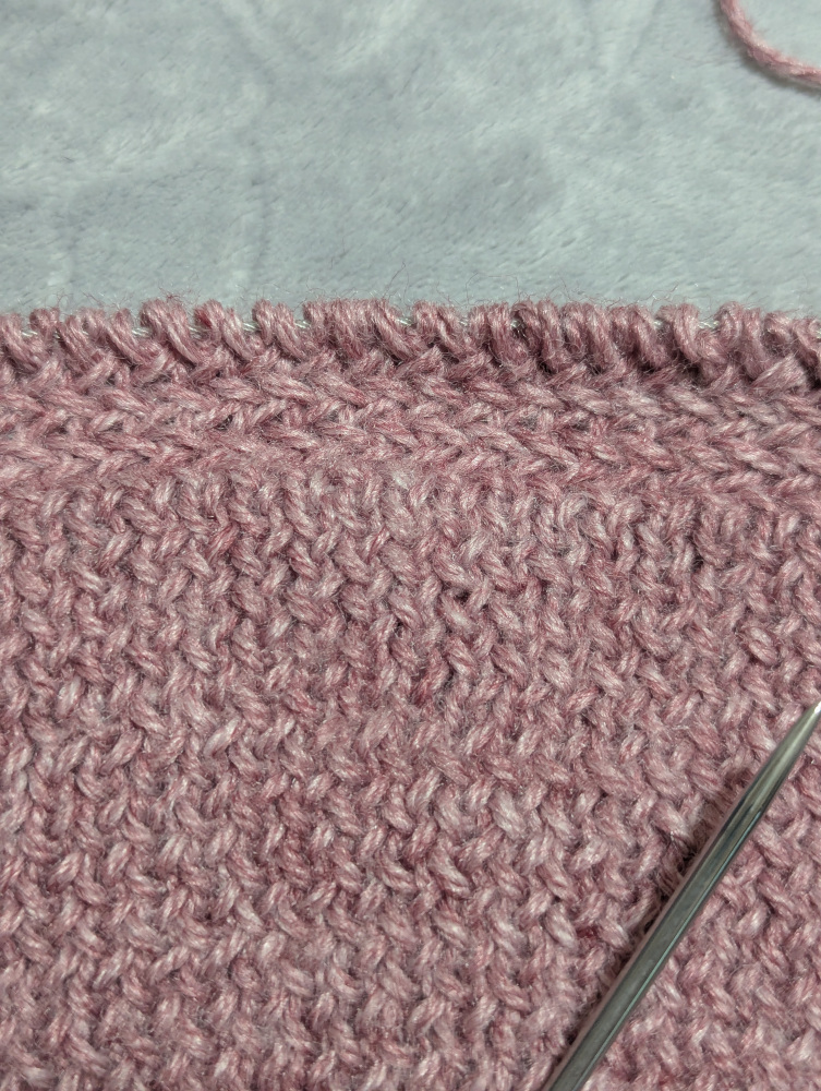 Ribbing and beginning of herringbone