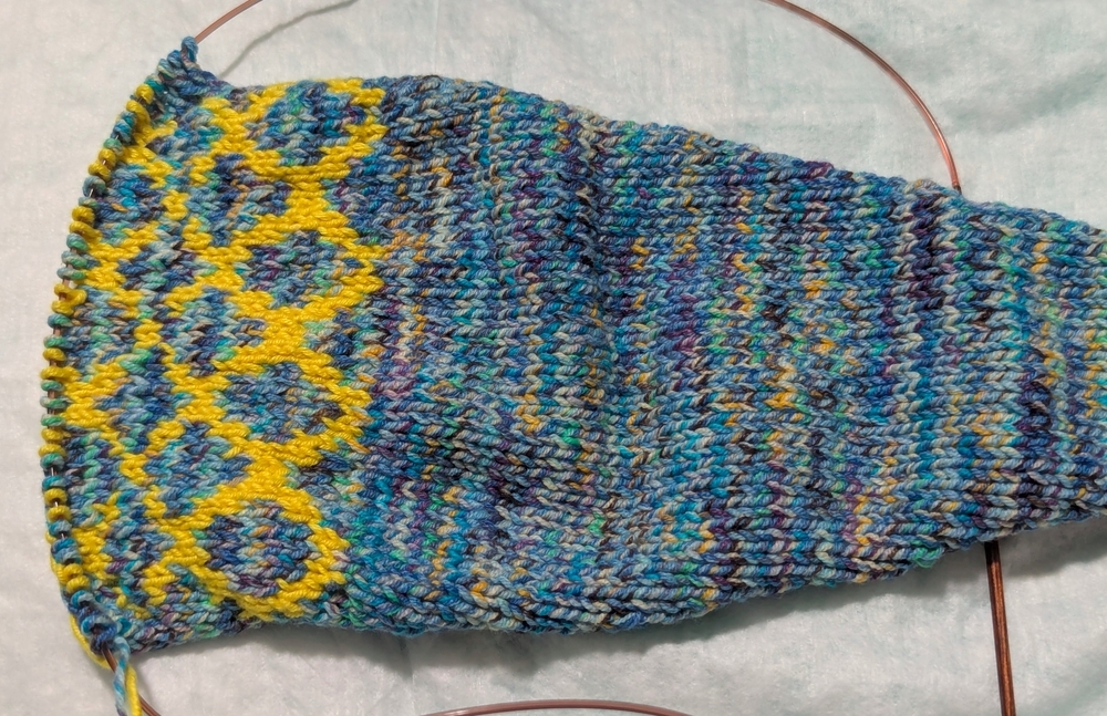 colorwork skinny scarf wip